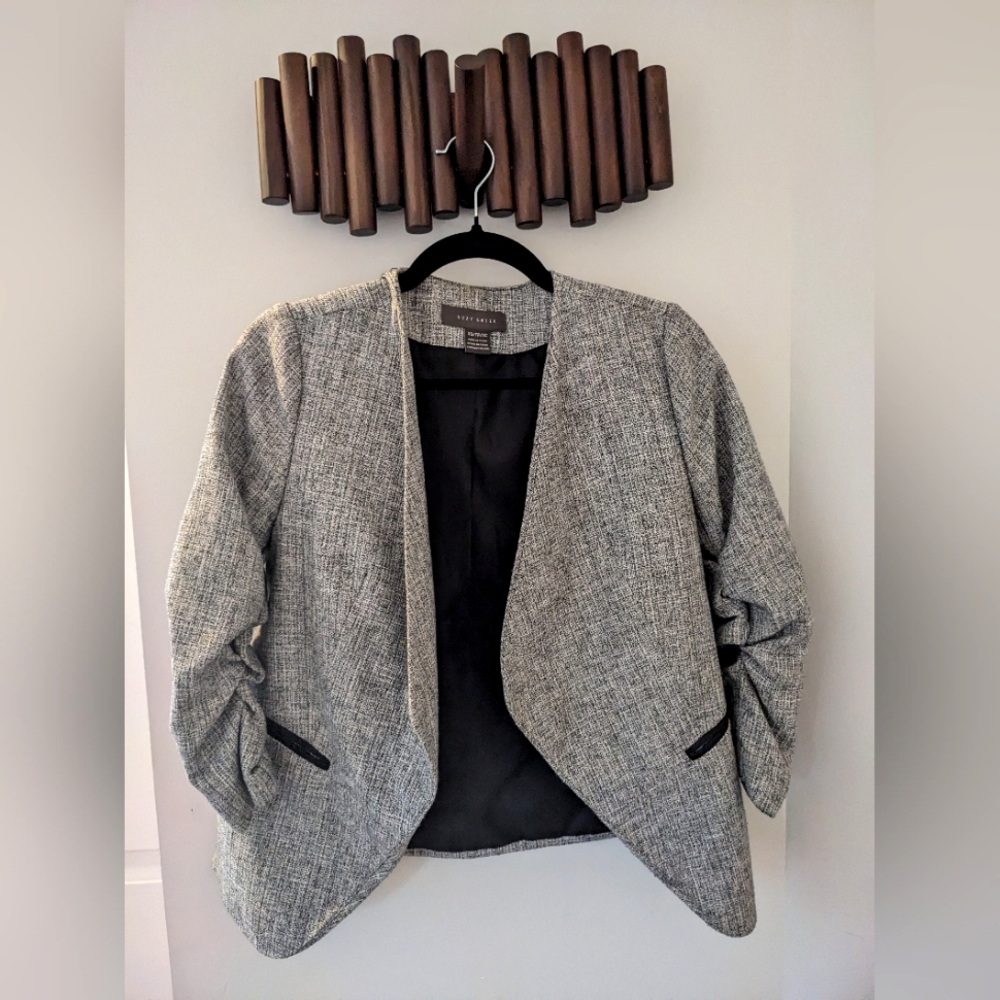 Suzy Shier Women's Office grey blazer - size US S